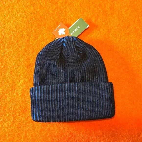 Unisex blue and black contrasting chunky rib knit tuque made in Canada NWT - Picture 2 of 8